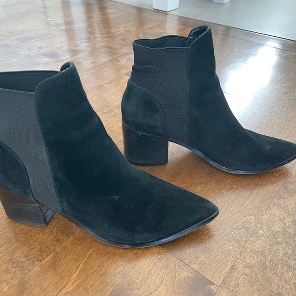 Ankle Boots - Picture 1 of 8